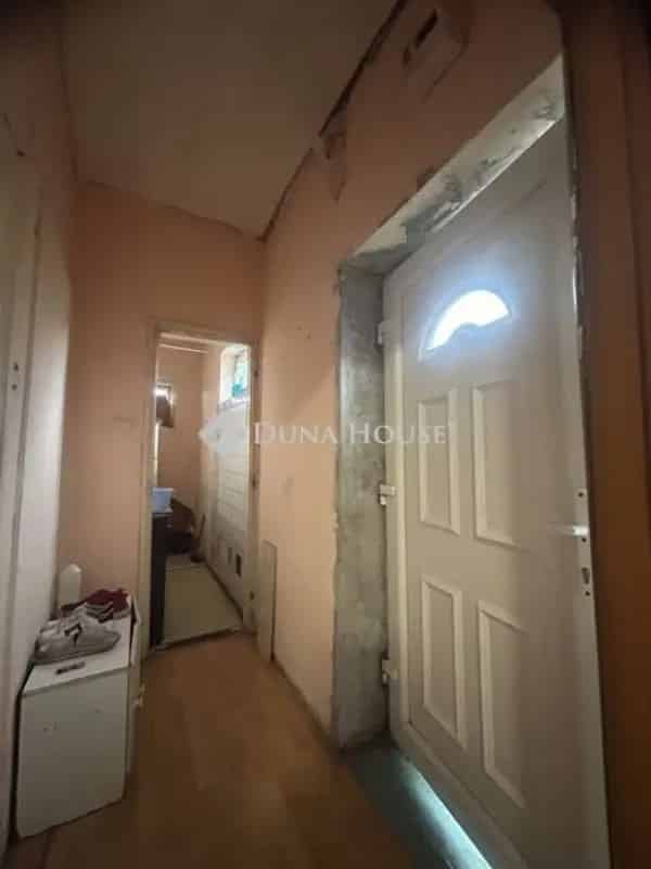 Ház Kiadó , Ceglédi járás, Közép-Magyarország