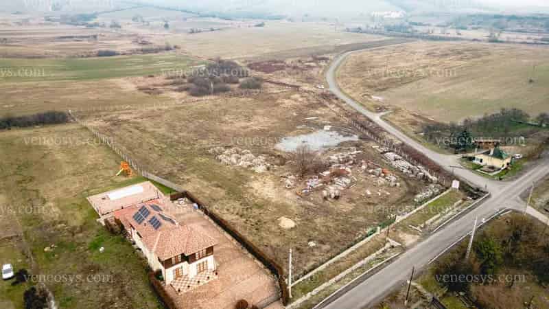 Eladó Erdőbénye belterületén, egy 14700 nm-es telek, amely megannyi befektetési lehetőséget nyújt.