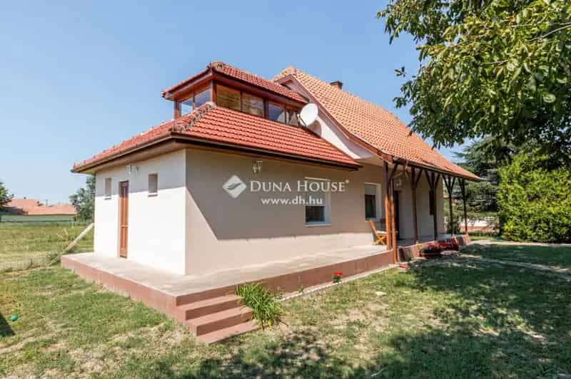 Ház Eladó , Albertirsa, Közép-Magyarország