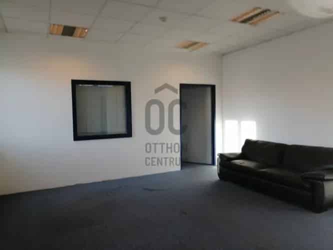 Budapest X. kerületi kiadó kereskedelmi ingatlan, UZ015360
