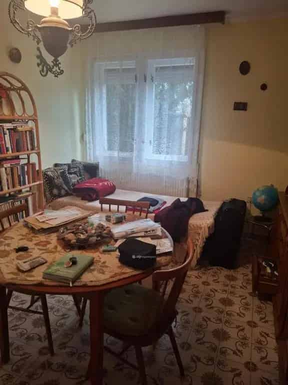 Ház Kiadó , Budapest, Közép-Magyarország