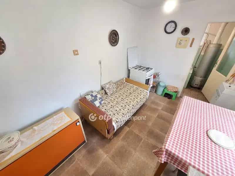 Tanyasi ingatlan eladó Tiszakécskén - 3130 m2