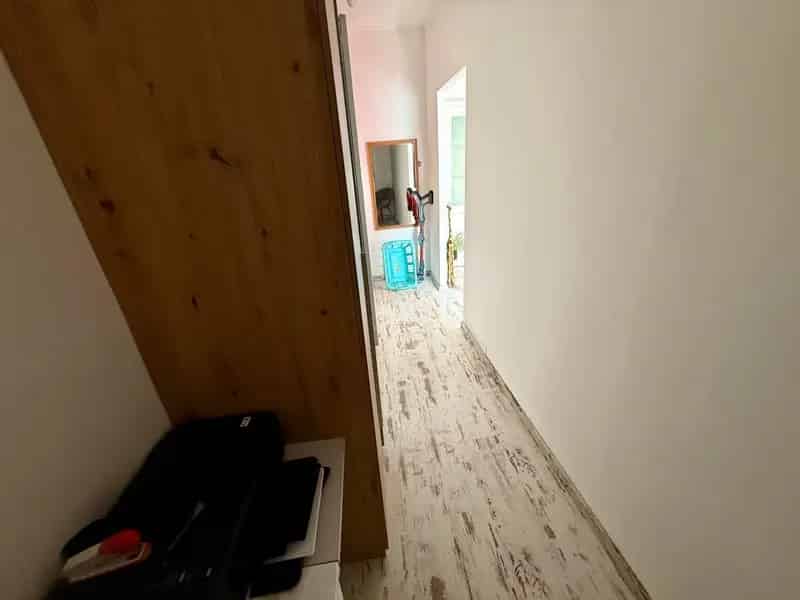 Ház Kiadó , Móri járás, Dunántúl