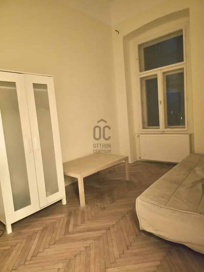 Lakás Kiadó , Budapest, Közép-Magyarország