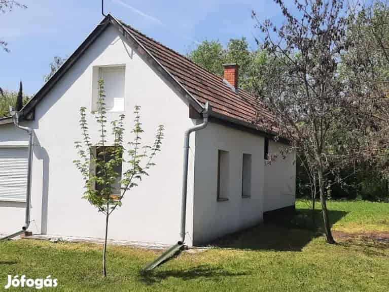 Vizparti nyaraló Fűzvölgyi csatorna - Újsolt, Nyaralók, üdülők - Jófogás Ingatlan