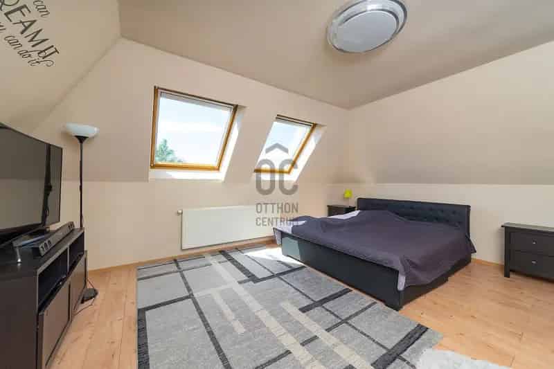 Ház Kiadó , Budapest, Közép-Magyarország