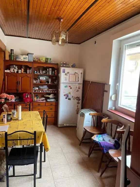 Ház Kiadó , Dabasi járás, Közép-Magyarország