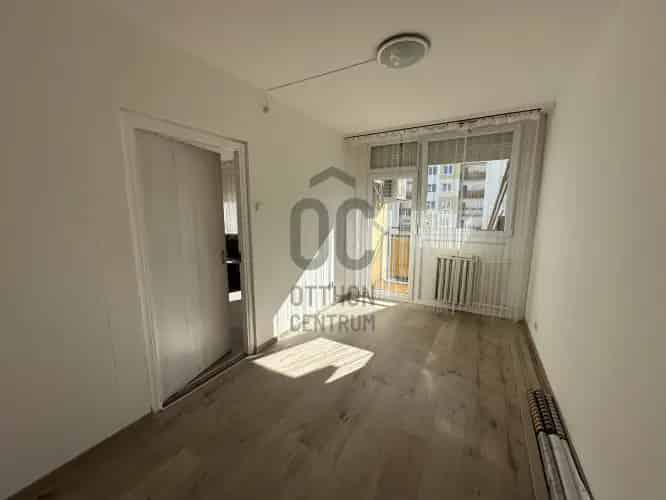 Budapest XX. kerületi eladó panel lakás, H505821