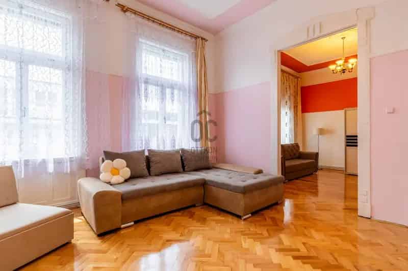 Lakás Kiadó , Budapest, Közép-Magyarország