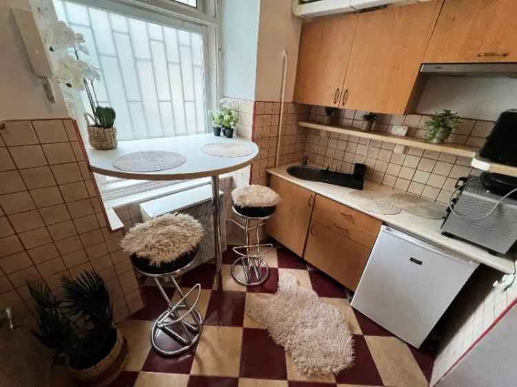 9m2-es Galériázott Garzonlakás Budapesten
