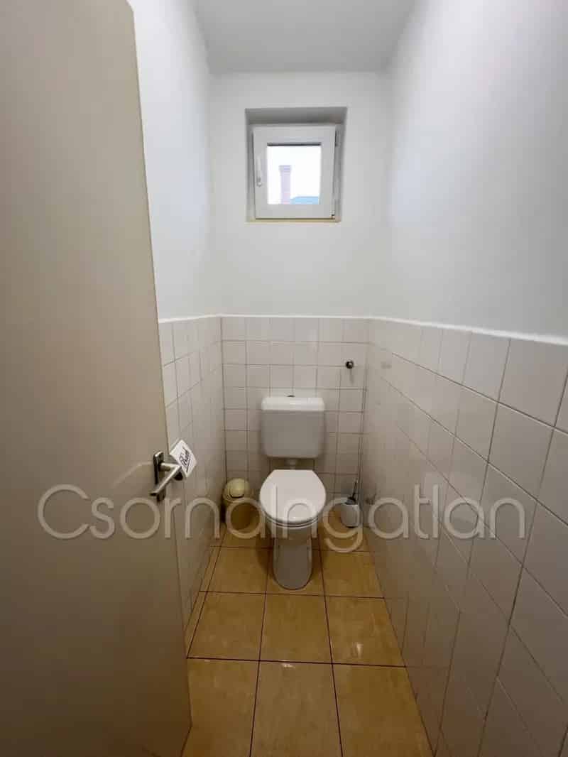 Ház Kiadó , Csornai járás, Dunántúl
