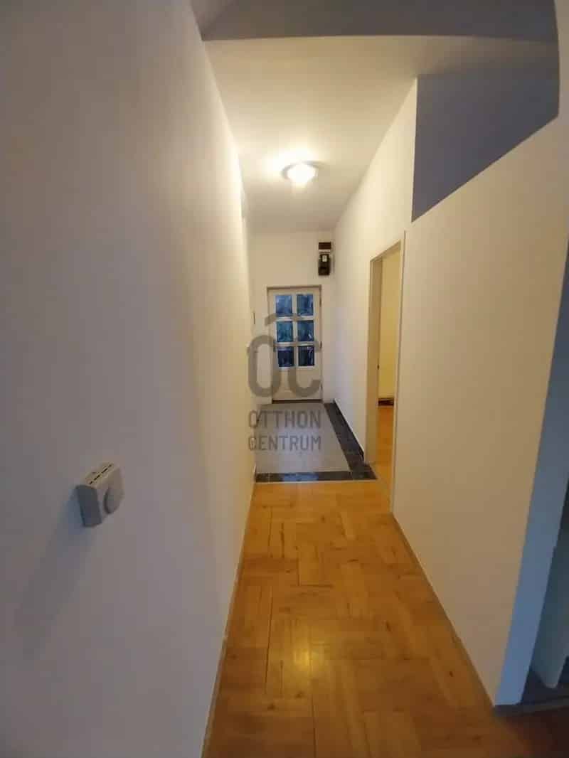 Ház Kiadó , Érdi járás, Közép-Magyarország