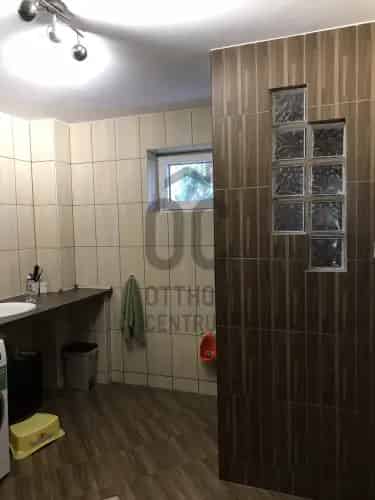 Kisbéri eladó családi ház, DHZ045056