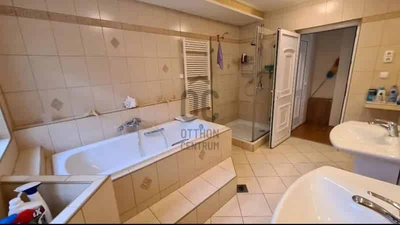 Ház Kiadó , Budapest, Közép-Magyarország
