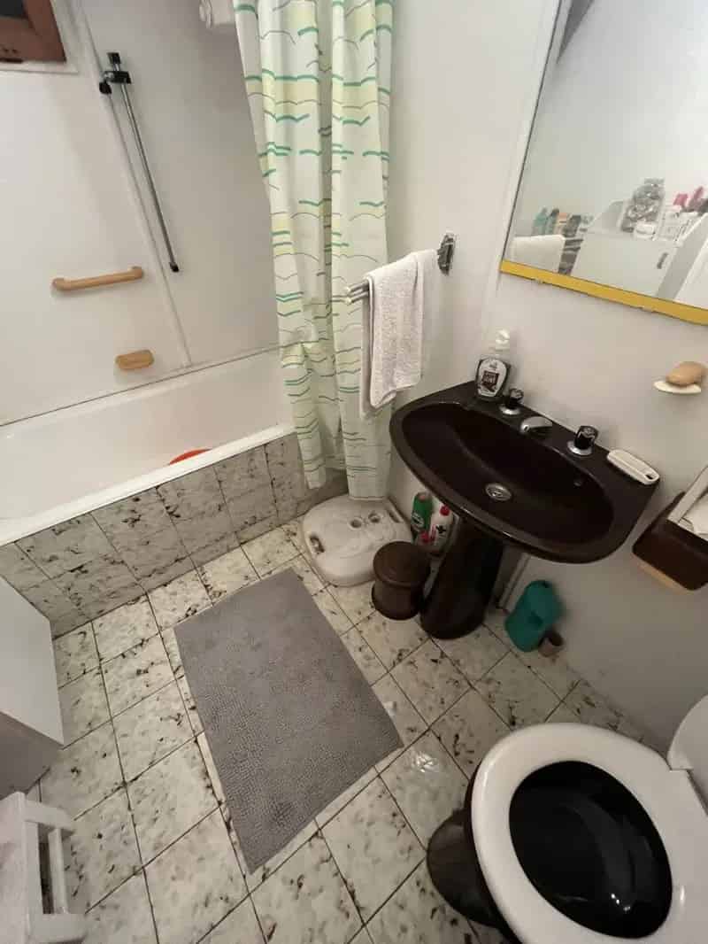 Ház Kiadó , Szentendrei járás, Közép-Magyarország