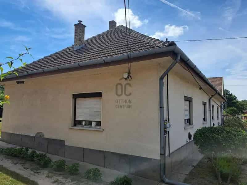 Ház Kiadó , Nagykátai járás, Közép-Magyarország