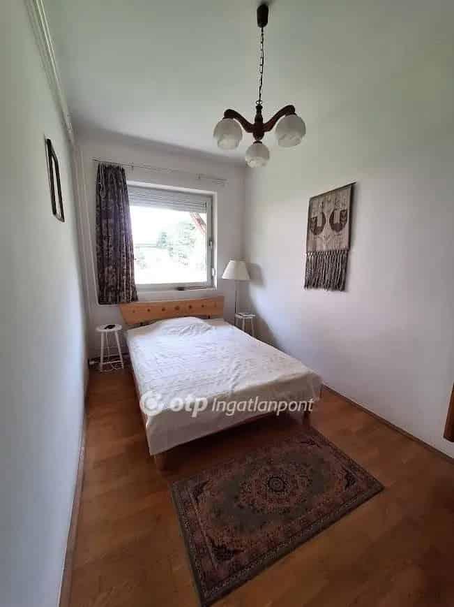 Ház Kiadó , Balatonfüredi járás, Dunántúl