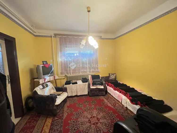 Ház Eladó , Domony, Közép-Magyarország