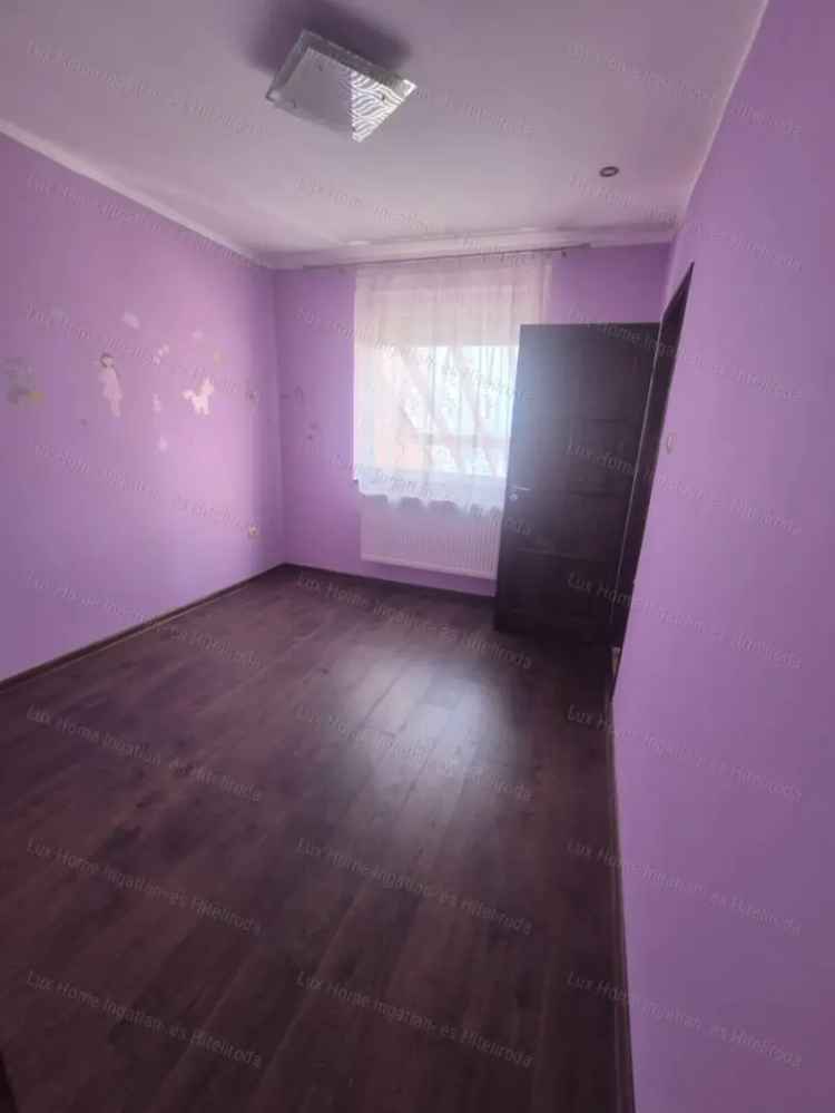 Ház Kiadó , Oroszlányi járás, Dunántúl
