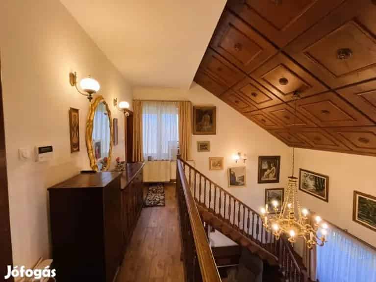 Dunakeszi, Tavasz utca, 200 m2-es, családi ház, 6 szobás, jó állapotú - Dunakeszi, Ház - Jófogás Ingatlan