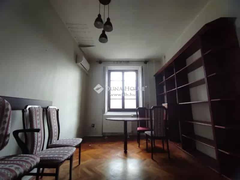 Üzleti célú Kiadó , Esztergom, Dunántúl