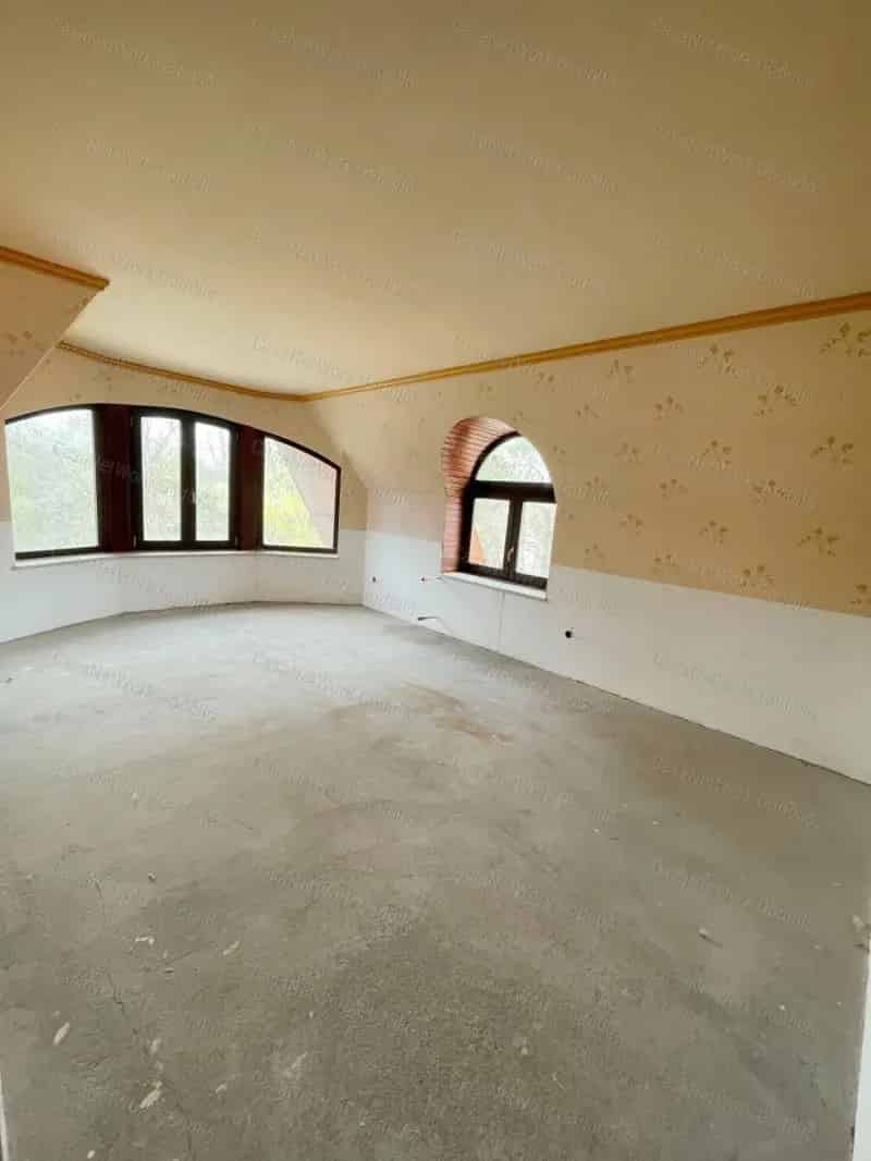 Ház Kiadó , Gödöllői járás, Közép-Magyarország