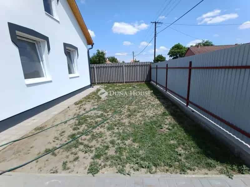 Abonyi 78 nm-es 3 szobás felújított ház eladó