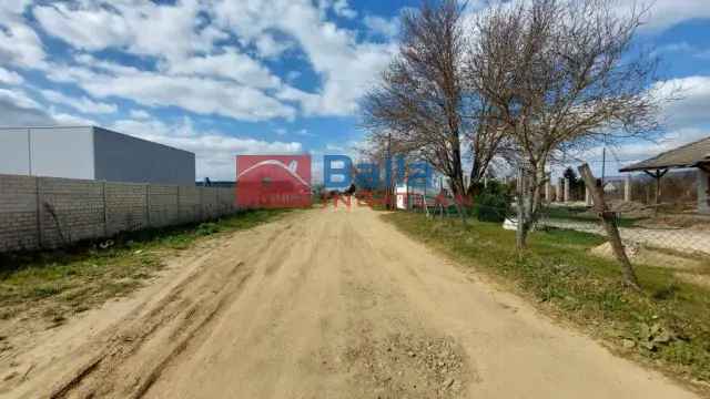 Váci építési telek eladó 1102 m² zöldövezetben