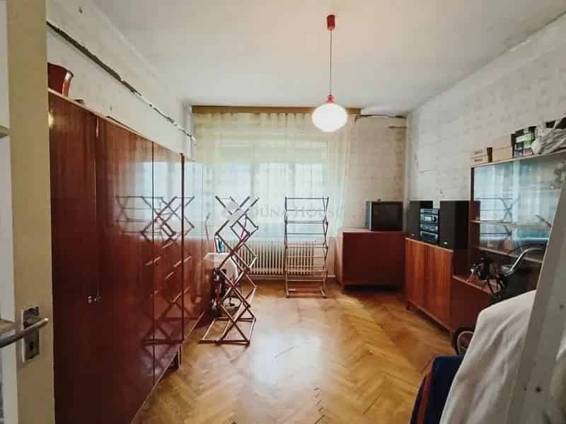 Ház Kiadó , Szegedi járás, Alföld és Észak