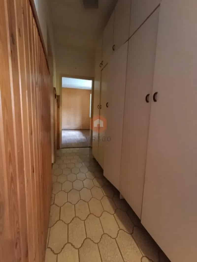 Ház Kiadó , Komlói járás, Dunántúl