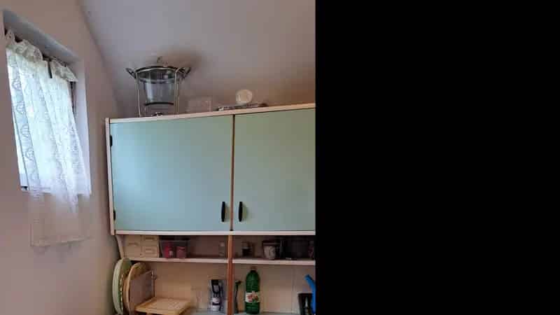 Várpalotai hétvégi ház eladó 723 nm-es telken