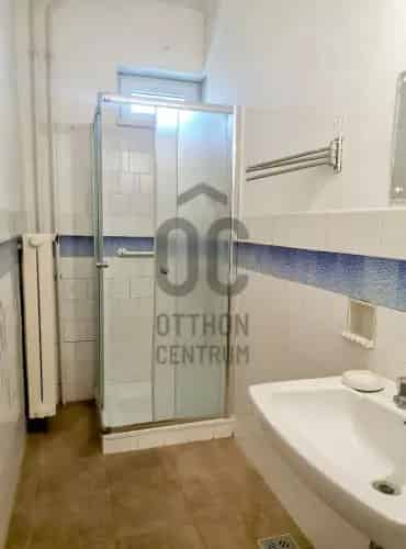 Almásfüzitői eladó lakás, H499825