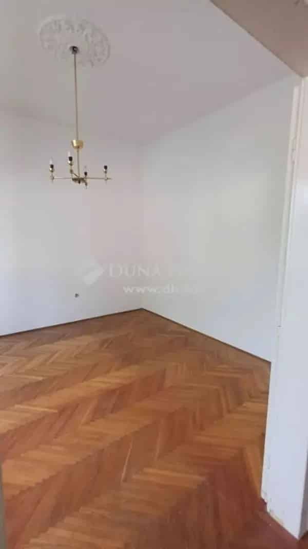 Ház Kiadó , Budapest, Közép-Magyarország