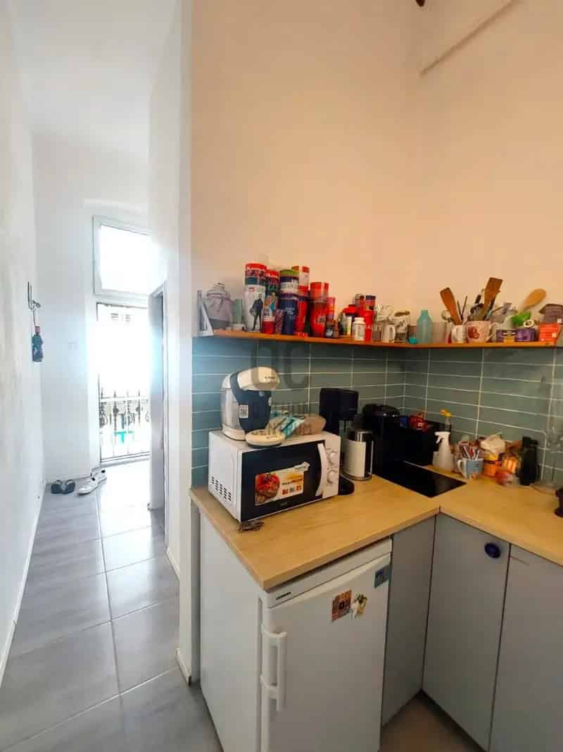 VII kerulet 36nm-es galerias lakás befektetőknek es saját részre