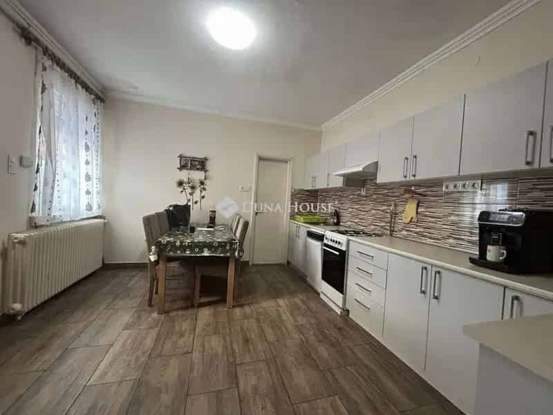 Ház Kiadó , Vecsési járás, Közép-Magyarország