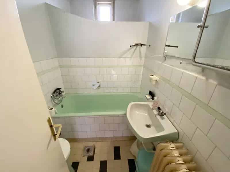 Ház Kiadó , Szombathelyi járás, Dunántúl