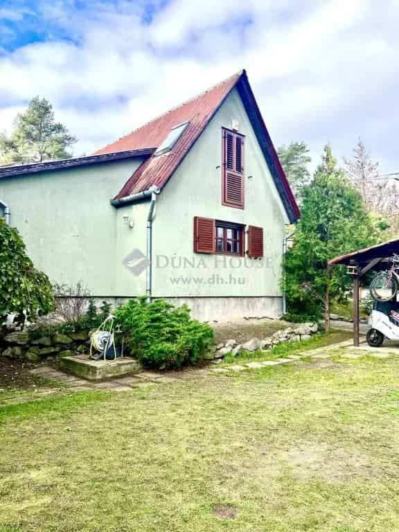 Ház Eladó , Pócsmegyer, Közép-Magyarország