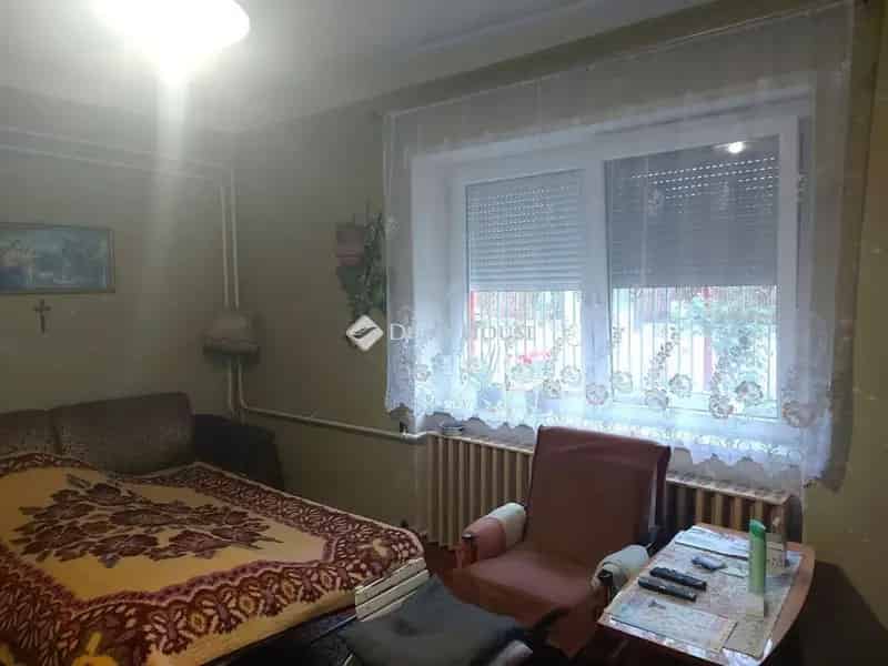 Ház Kiadó , Soltszentimre, Alföld és Észak