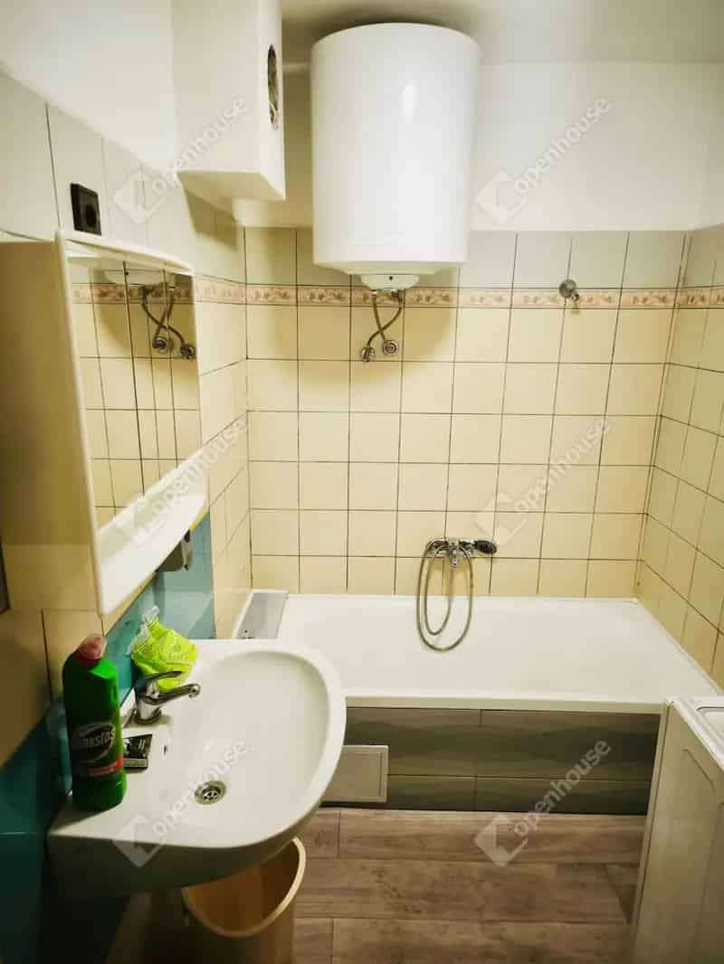 Ház Kiadó , Budapest, Közép-Magyarország