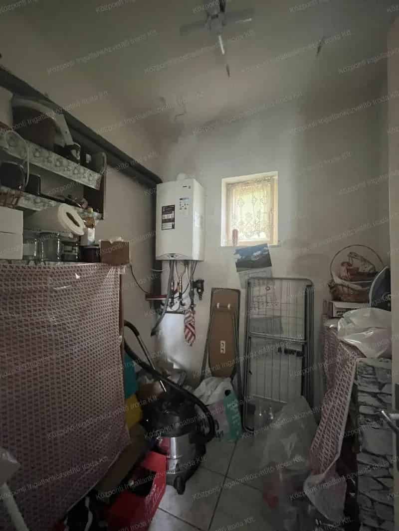Telek Kiadó , Dabasi járás, Közép-Magyarország