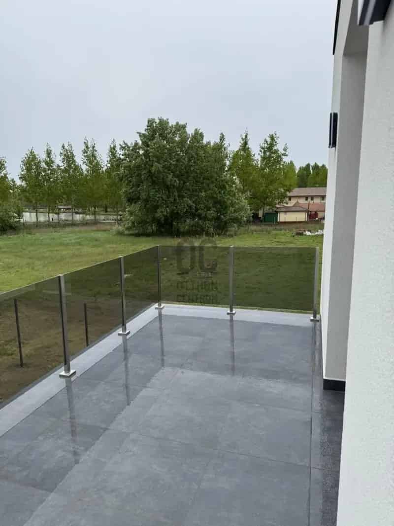 Ház Kiadó , Nyíregyházi járás, Alföld és Észak