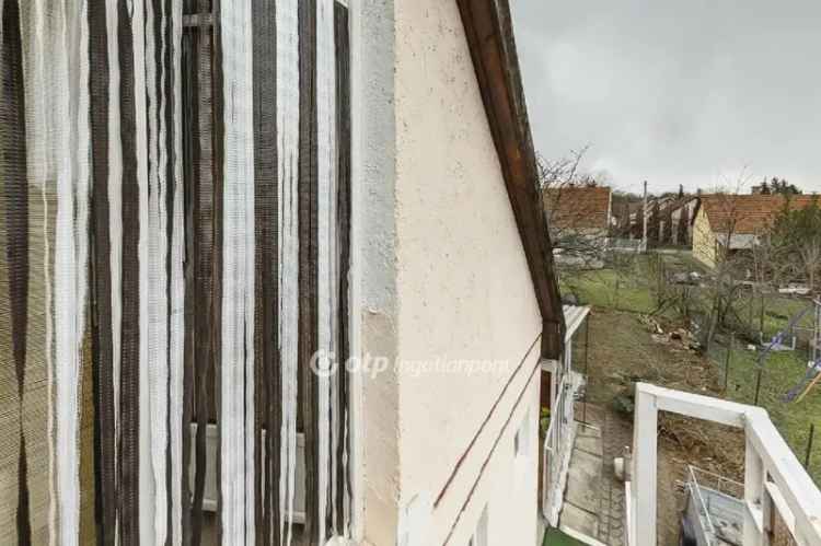 60m2-es bútorozott nyaraló eladó Szihalmon