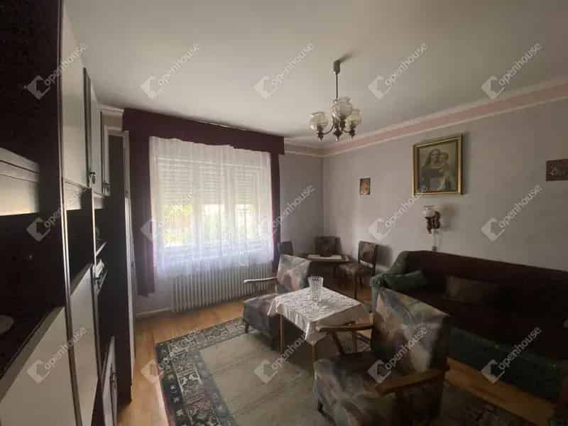 Ház Kiadó , Csornai járás, Dunántúl