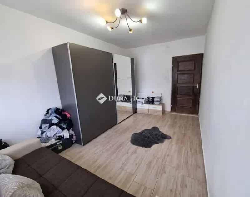 Ház Kiadó , Várpalotai járás, Dunántúl