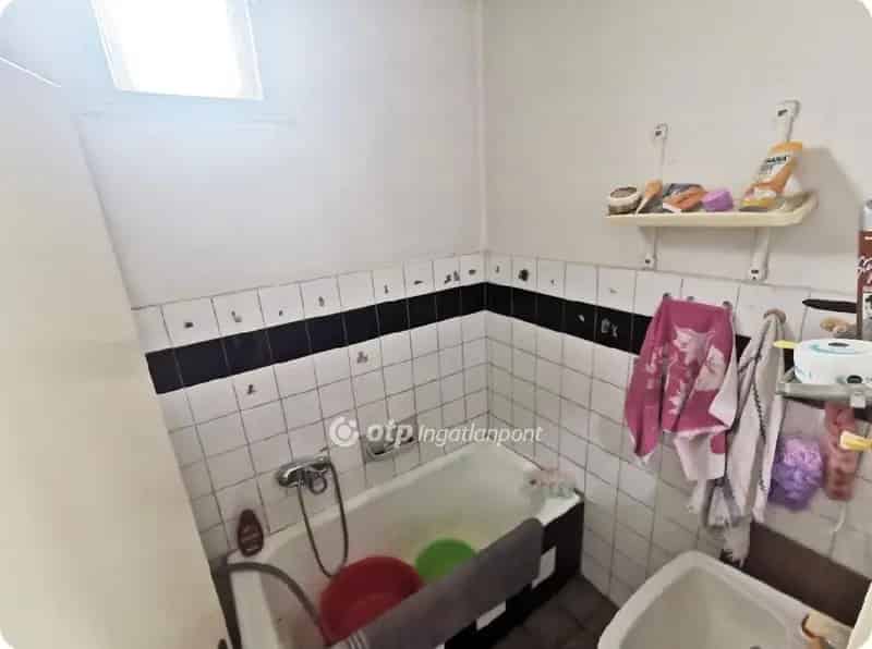 Ház Kiadó , Bajai járás, Alföld és Észak
