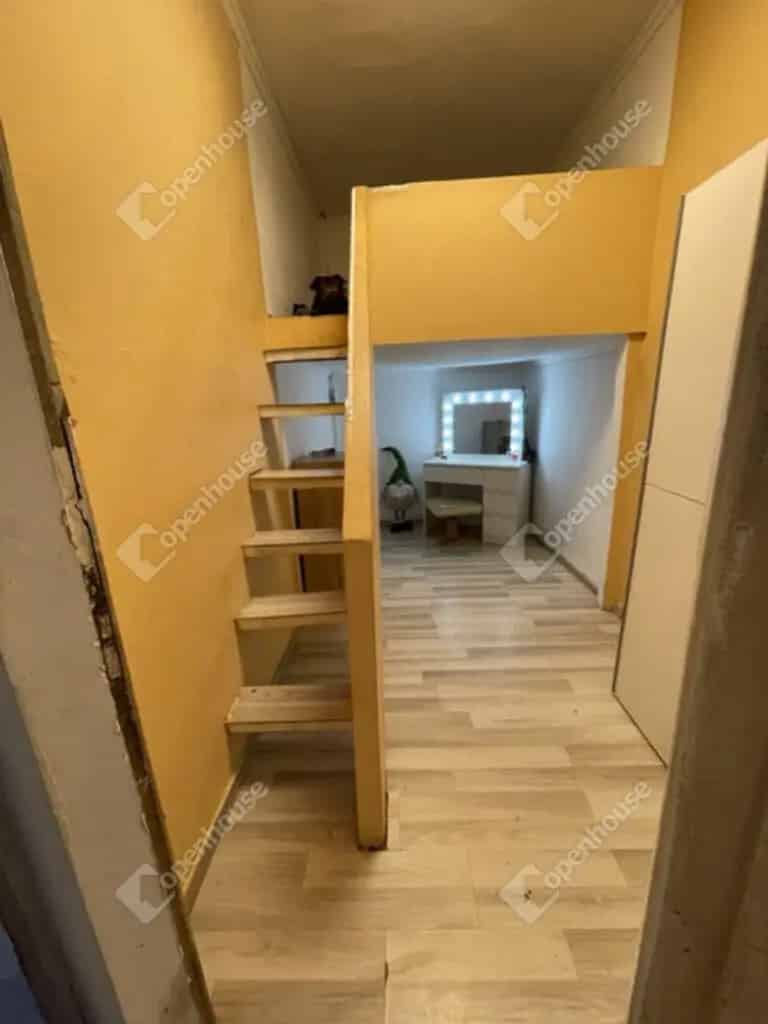 Ház Kiadó , Tatabányai járás, Dunántúl