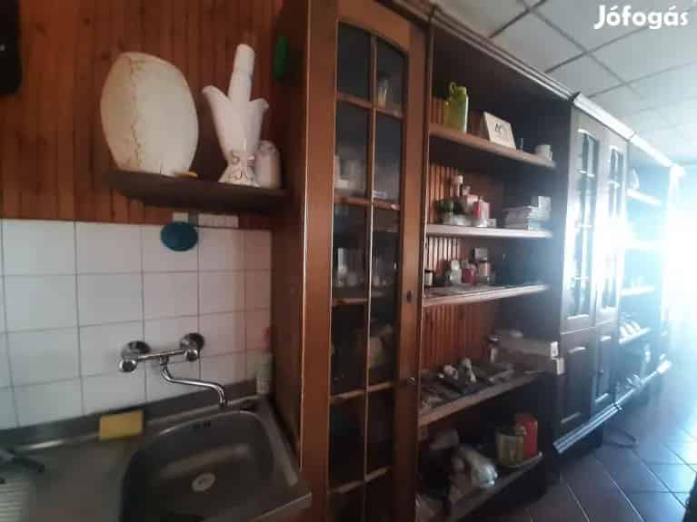 Kisvárdán a Bessenyei út 7.szám alatt eladó a Diák Cukrászda + lakás + - Kisvárda, Iroda, üzlethelyiség, ipari ingatlan - Jófogás Ingatlan