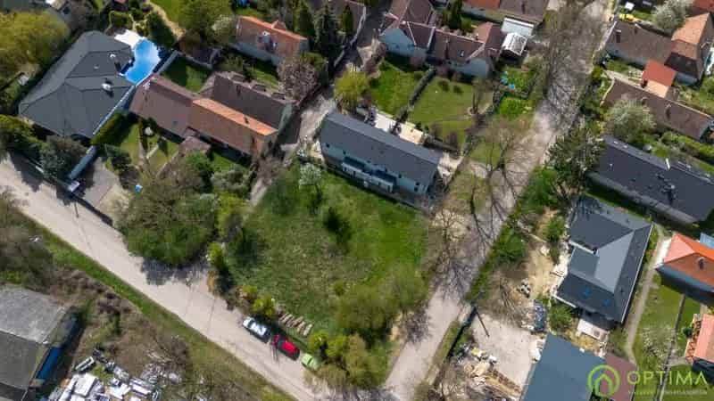Telek Kiadó , Budapest, Közép-Magyarország