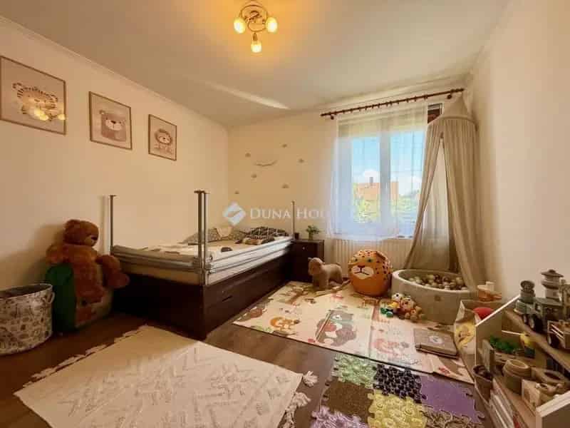 Ház Kiadó , Ajkai járás, Dunántúl