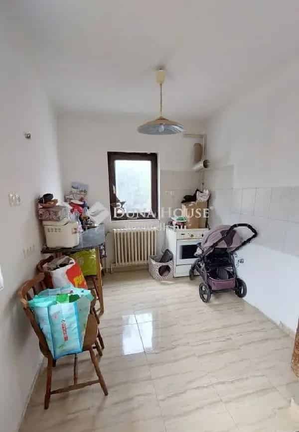 Ház Kiadó , Budapest, Közép-Magyarország